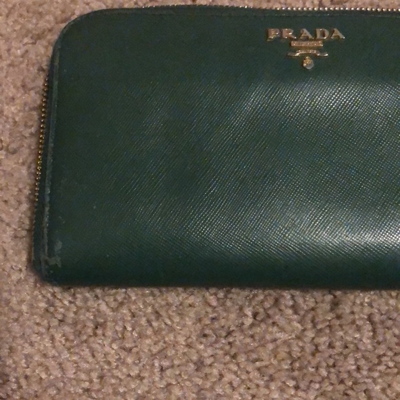 Prada Green Saffiano Leather Zip Around Wallet - Picture 3 of 5
